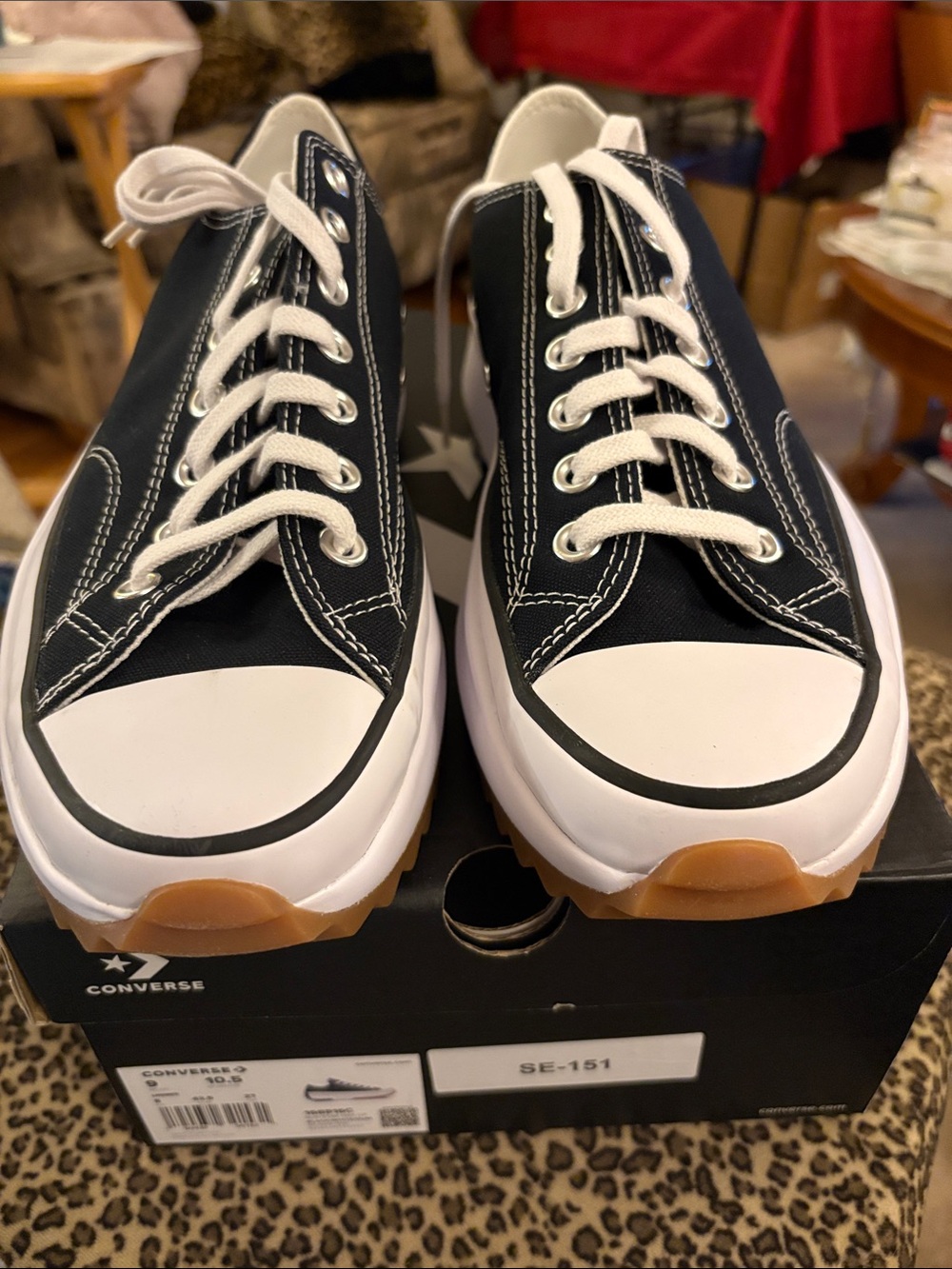 Converse Run Star Hike sneaker new in box never wore 10.5 womens see pics